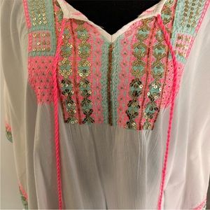 Lilly Pulitzer Lucinda Caftan size S/M. Excellent pre-owned condition.